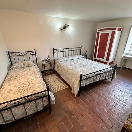 Casa Garibaldi Hotel Понтремоли Екстериор снимка