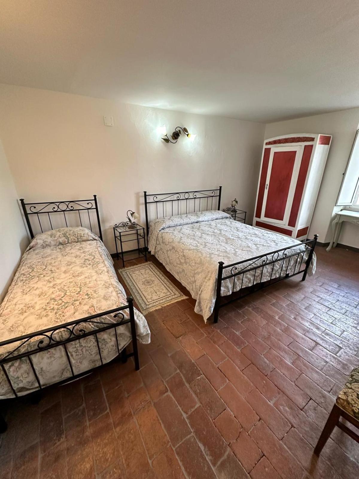 Casa Garibaldi Hotel Понтремоли Екстериор снимка