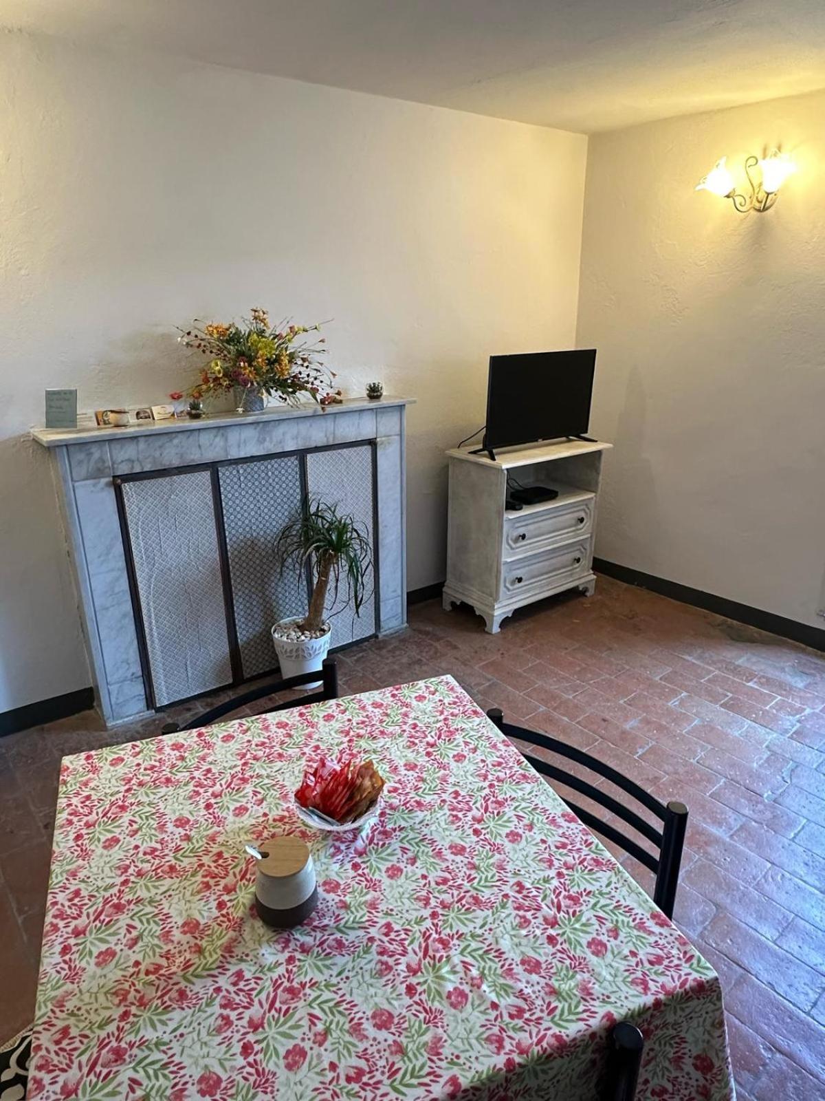 Casa Garibaldi Hotel Понтремоли Екстериор снимка